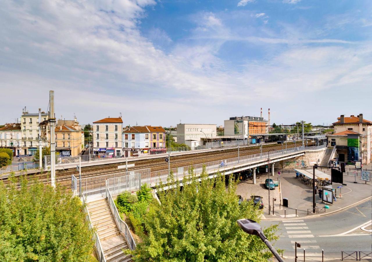 Au Pied De La Gare Aux Portes De Paris Vitry-sur-Seine Eksteriør bilde